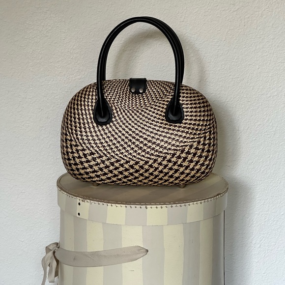 Vintage Woven Purse - Picture 3 of 7